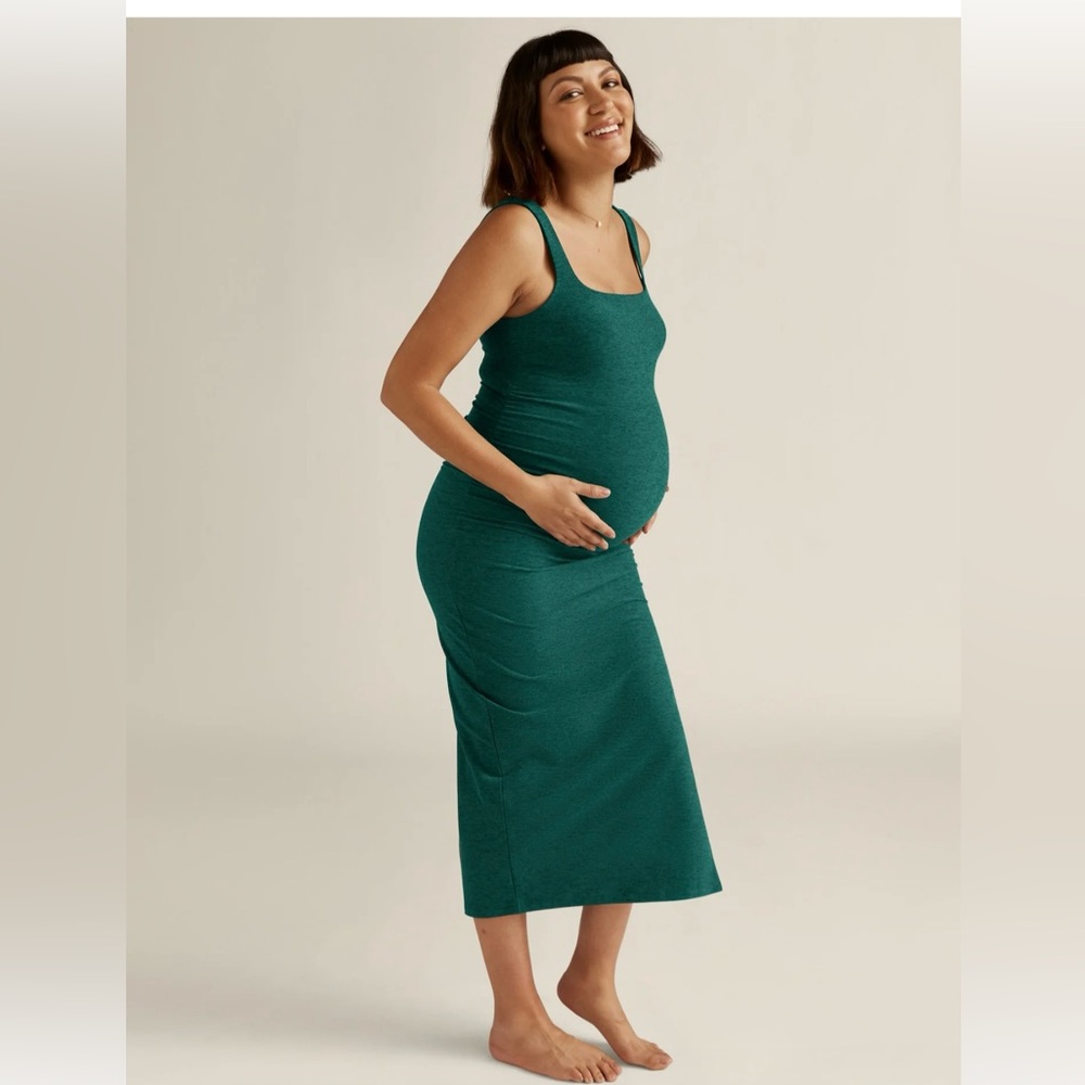 NWT- Beyond The Bump-Spacedye Icon Maternity dress- emerald green-